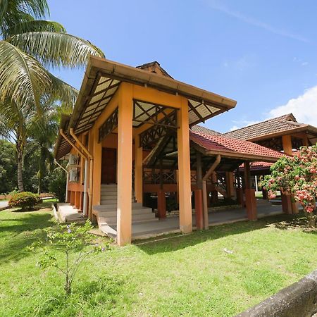 Kesedar Hotel Travel & Tours Sdn Bhd グア・ムサン エクステリア 写真